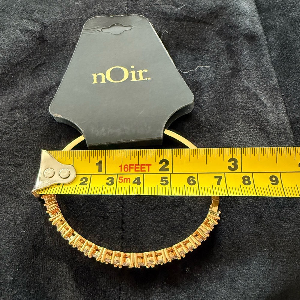 NEW! nOir Gold and Crystal Bracelet - Picture 8 of 8
